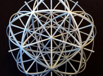 Diagram showing half a 600-cell forming the Icosidodecahedra